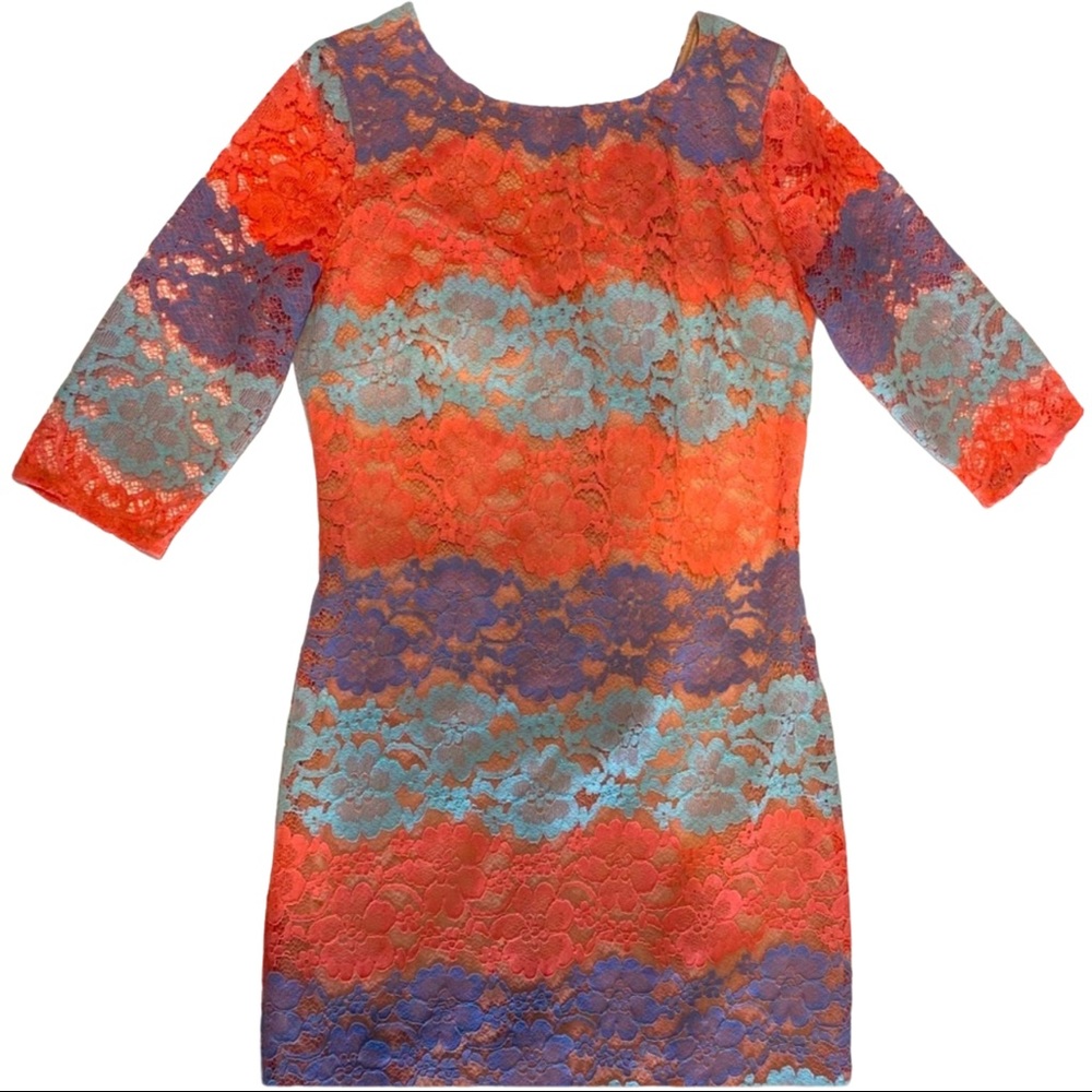 Mystic LA Lace 3/4 Sleeve BTK Dress Medium